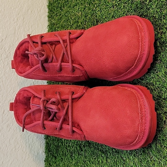 NWOB UGG Neumel Suede Lace-Up Round Toe Chukka Boot Men's US 6 Women's US 7 Red - Picture 4 of 17